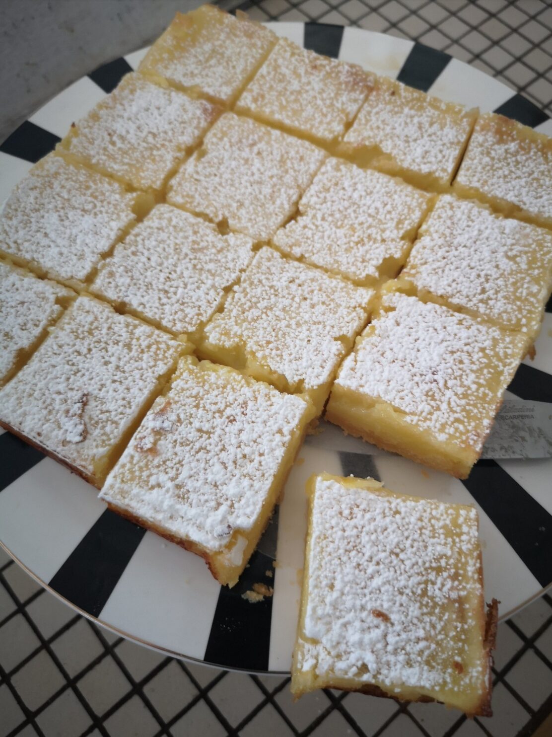 Creamy Lemon Squares Easy Homemade Recipes 9581